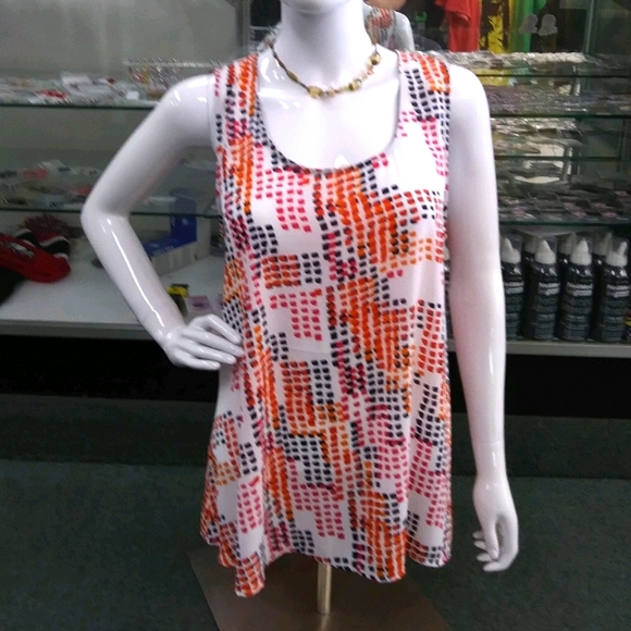 W5 Tank - Picture 1 of 3